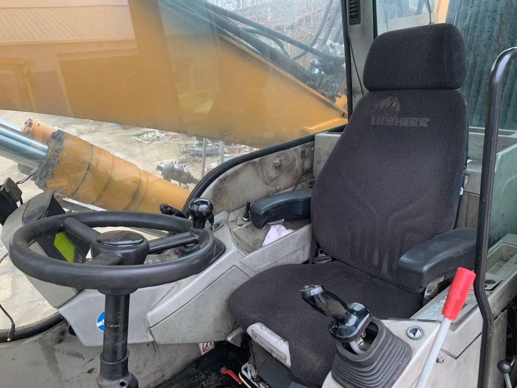 Umschlagbagger Liebherr A 924 C Litronic: das Bild 11