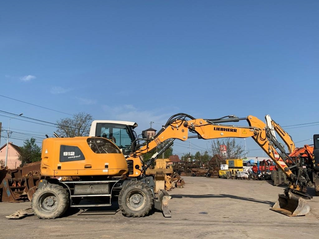 Liebherr A912 Compact+Engcon Rototilt - Mobilbagger: das Bild 3 Liebherr A912 Compact+Engcon Rototilt - Mobilbagger: das Bild 3