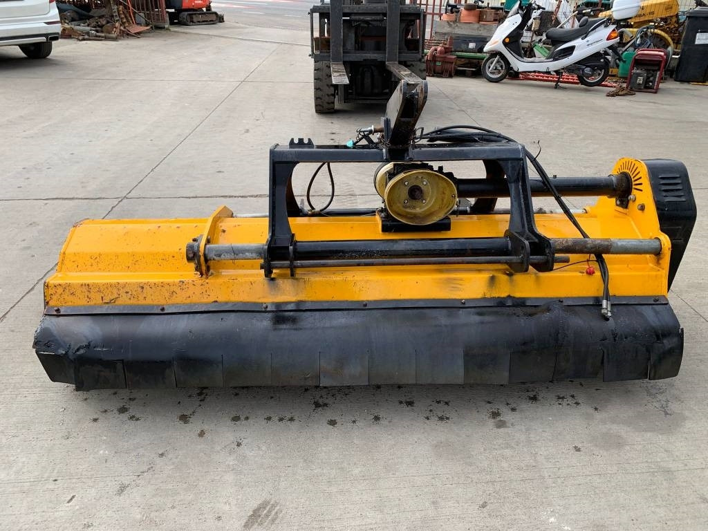 McConnel 230 - Schlegelmäher/ Mulcher: das Bild 3 McConnel 230 - Schlegelmäher/ Mulcher: das Bild 3