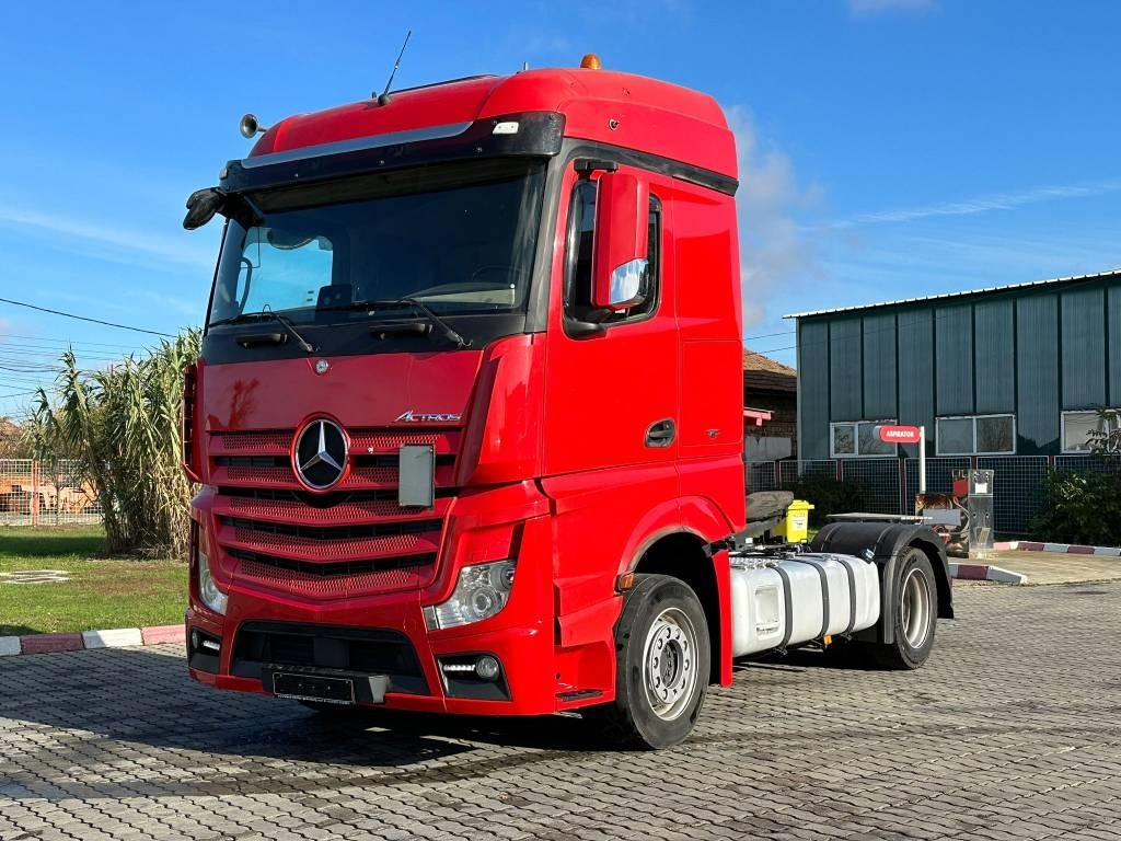 Mercedes-Benz Actros 963-4-A - Koffer LKW: das Bild 4 Mercedes-Benz Actros 963-4-A - Koffer LKW: das Bild 4