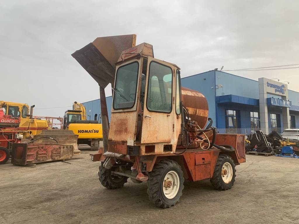 Fahrmischer Messersi P2-R4: das Bild 6 Fahrmischer Messersi P2-R4: das Bild 6