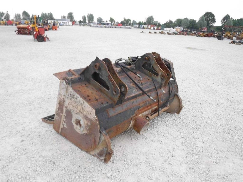 MetalmeccanicaModerna BM600 - Greifer für Baumaschine: das Bild 3 MetalmeccanicaModerna BM600 - Greifer für Baumaschine: das Bild 3