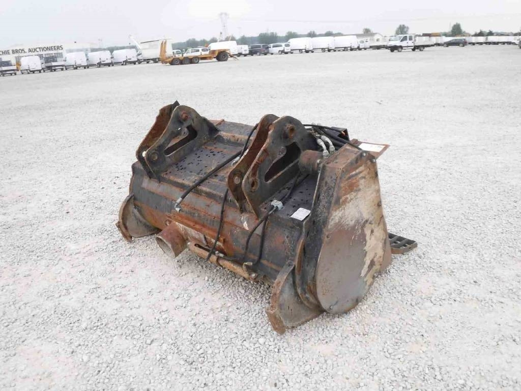 MetalmeccanicaModerna BM600 - Greifer für Baumaschine: das Bild 2 MetalmeccanicaModerna BM600 - Greifer für Baumaschine: das Bild 2