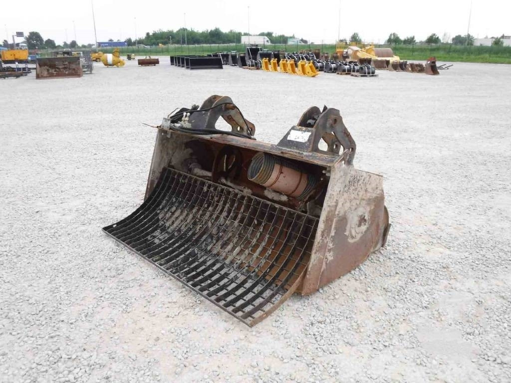 MetalmeccanicaModerna BM600 - Greifer für Baumaschine: das Bild 1 MetalmeccanicaModerna BM600 - Greifer für Baumaschine: das Bild 1