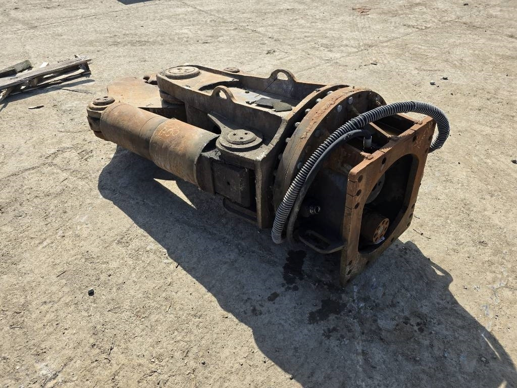 Montabert 2T - Erdbohrer: das Bild 4 Montabert 2T - Erdbohrer: das Bild 4