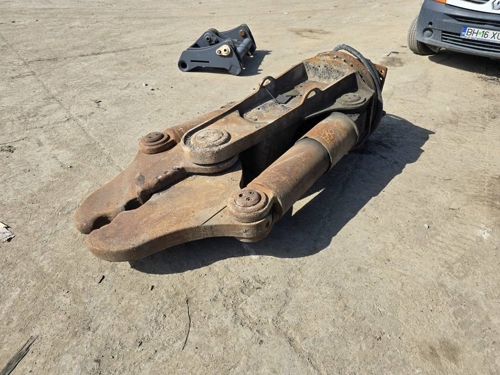 Montabert 2T - Erdbohrer: das Bild 1 Montabert 2T - Erdbohrer: das Bild 1