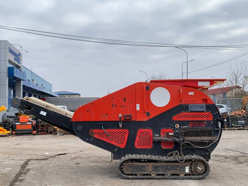 Red Rhino 5000 - Mobile Brechanlage: das Bild 2 Red Rhino 5000 - Mobile Brechanlage: das Bild 2