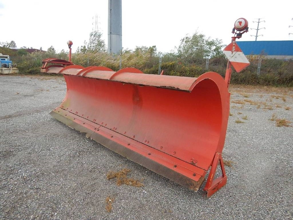 Schmidt SM6 - Schneepflug: das Bild 1 Schmidt SM6 - Schneepflug: das Bild 1