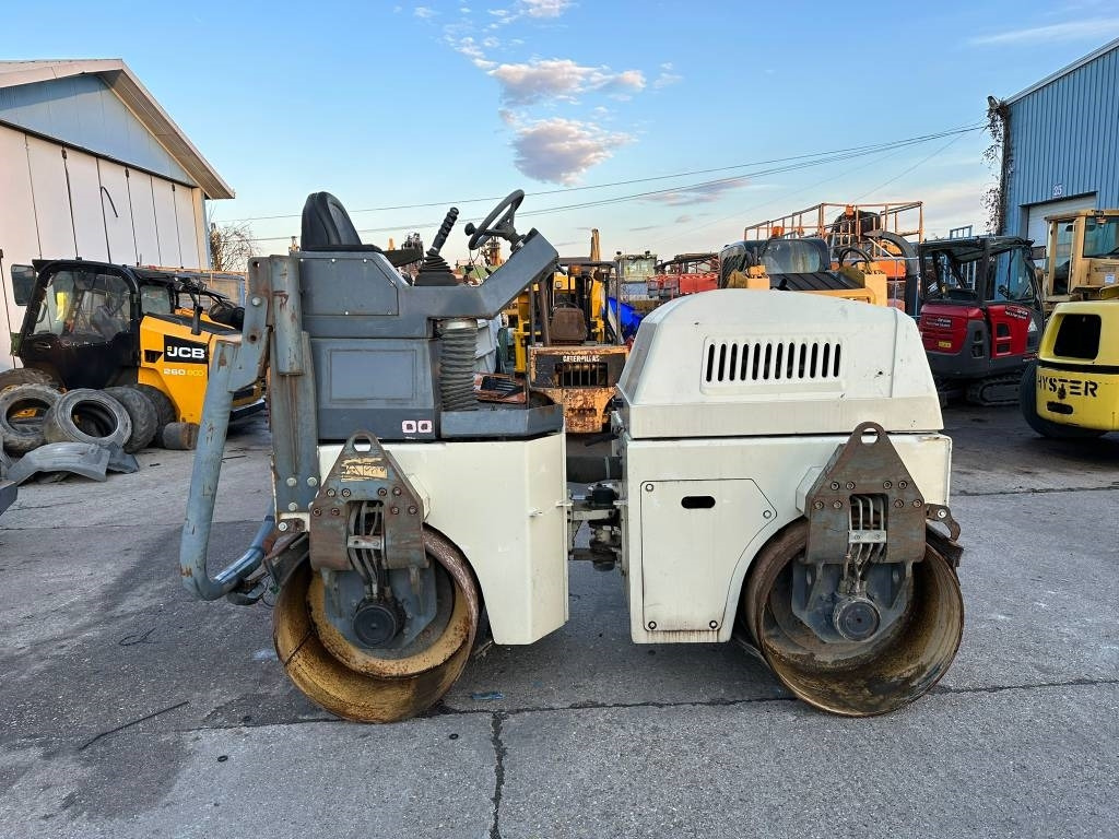 Terex TV1200 - Straßenwalze: das Bild 3 Terex TV1200 - Straßenwalze: das Bild 3