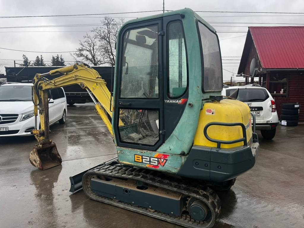 Yanmar B 25 V - Minibagger: das Bild 2 Yanmar B 25 V - Minibagger: das Bild 2
