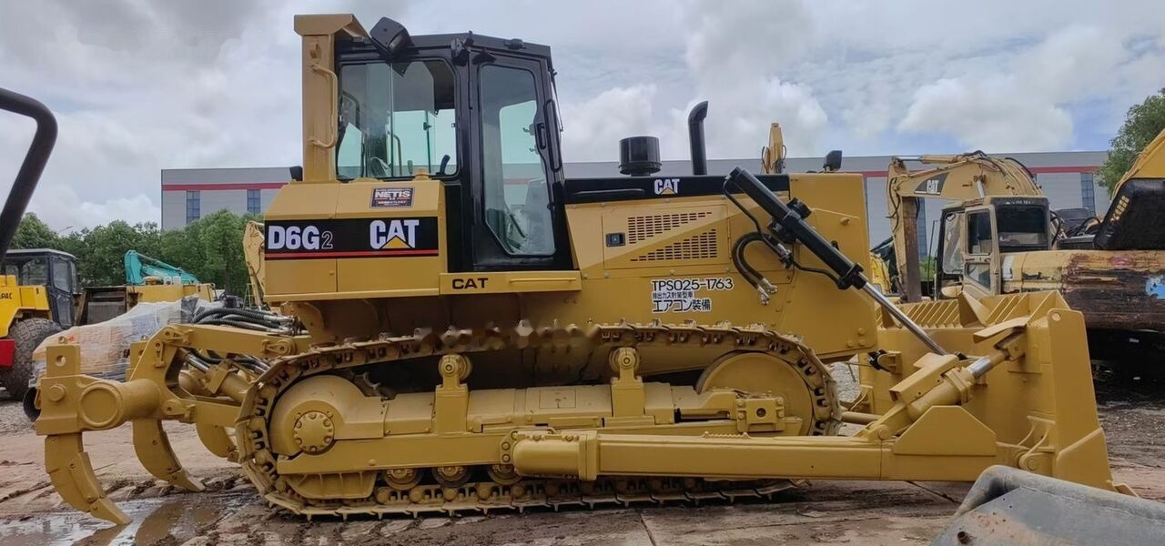 Bulldozer Caterpillar D6G-2: das Bild 1