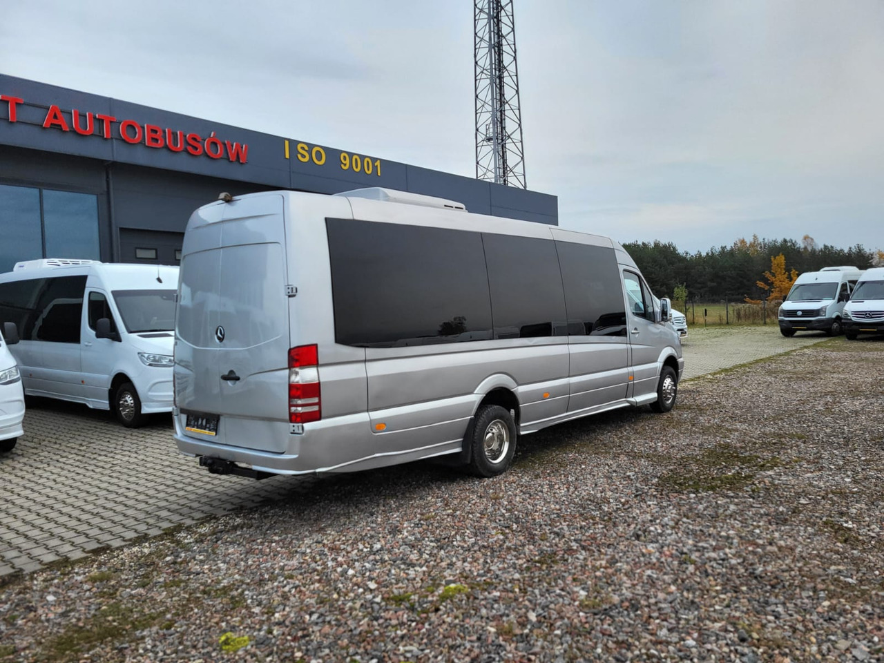 Mercedes-Benz Sprinter 519 CDI 24 places + 4 standing - Überlandbus: das Bild 5 Mercedes-Benz Sprinter 519 CDI 24 places + 4 standing - Überlandbus: das Bild 5