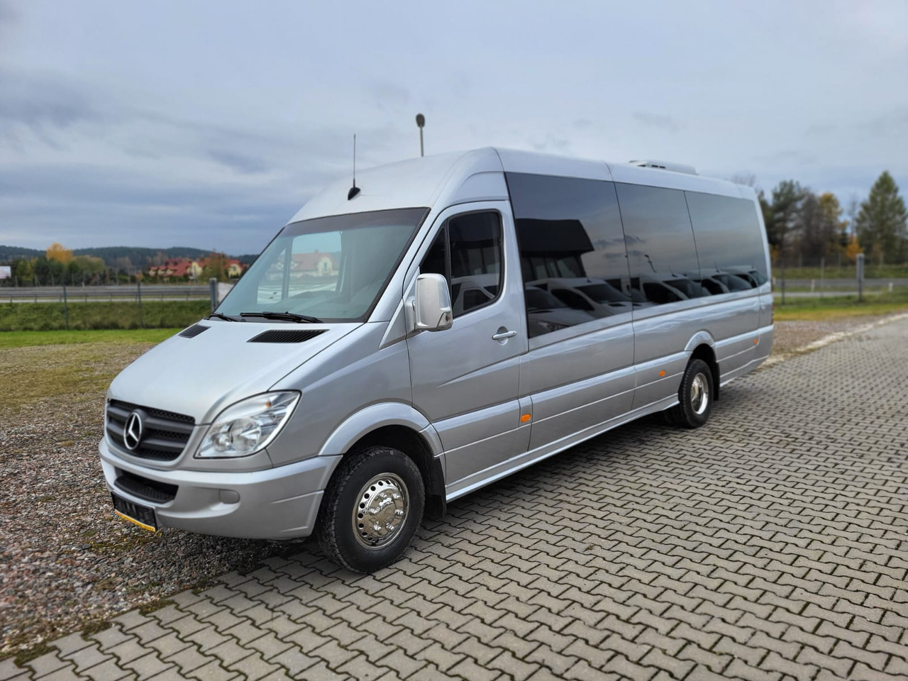 Mercedes-Benz Sprinter 519 CDI 24 places + 4 standing - Überlandbus: das Bild 1 Mercedes-Benz Sprinter 519 CDI 24 places + 4 standing - Überlandbus: das Bild 1