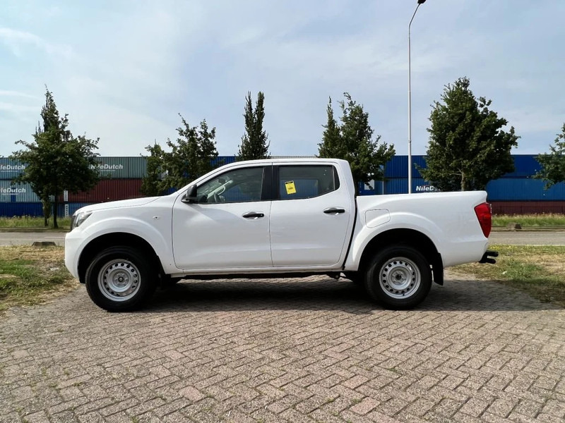 Nissan Navara 4x4 - 22 UNITS - 2.5 D Double Cab - XE - EURO 2 - NEW!! READY FOR WORK!!! - Pick-up, Transporter mit Doppelkabine: das Bild 2 Nissan Navara 4x4 - 22 UNITS - 2.5 D Double Cab - XE - EURO 2 - NEW!! READY FOR WORK!!! - Pick-up, Transporter mit Doppelkabine: das Bild 2