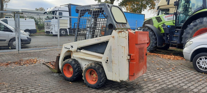 Bobcat 443 4x4 Radlader - Kompaktlader: das Bild 3 Bobcat 443 4x4 Radlader - Kompaktlader: das Bild 3