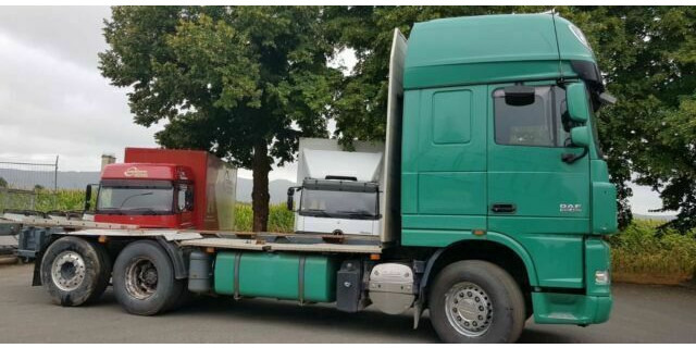 DAF XF105-460Super Spacs Cap G.Haus/Hoch Retarder - Holztransporter: das Bild 3 DAF XF105-460Super Spacs Cap G.Haus/Hoch Retarder - Holztransporter: das Bild 3