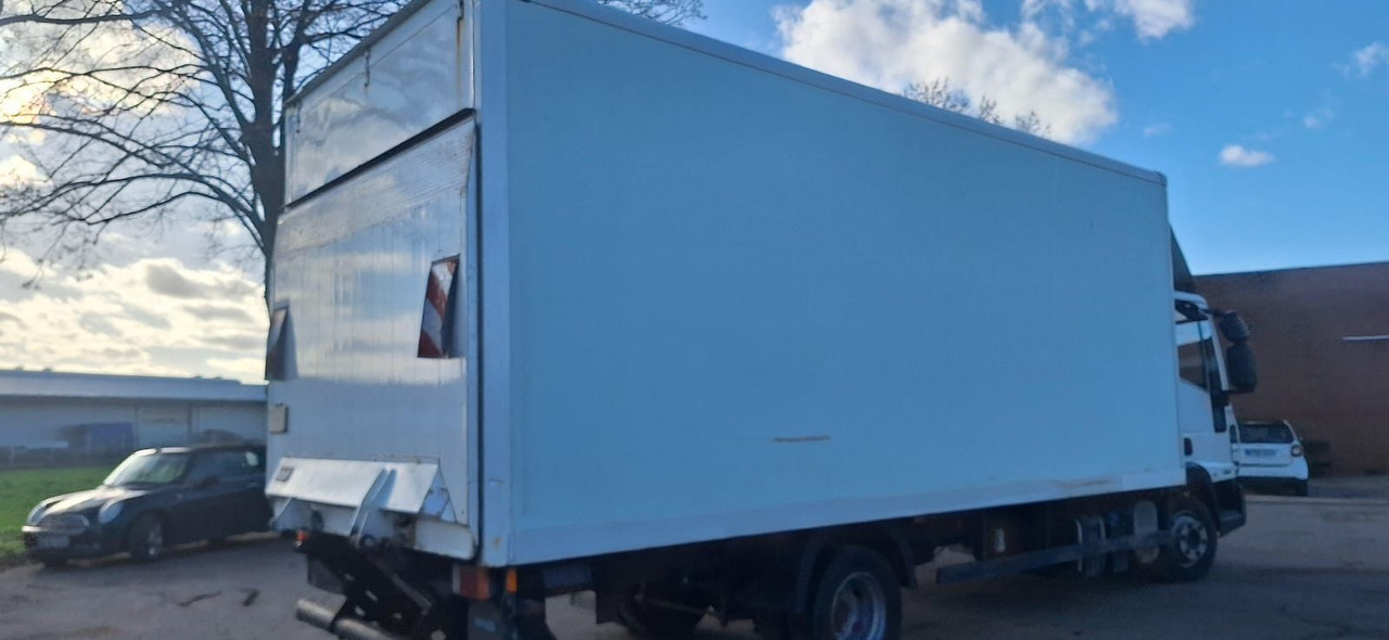 Iveco ML80E18 Koffer LBW - Koffer Transporter: das Bild 2 Iveco ML80E18 Koffer LBW - Koffer Transporter: das Bild 2