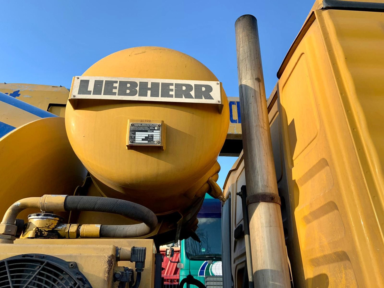 MAN TGA35.360PS 8x4 Mischer+Förderband - Fahrmischer: das Bild 2 MAN TGA35.360PS 8x4 Mischer+Förderband - Fahrmischer: das Bild 2