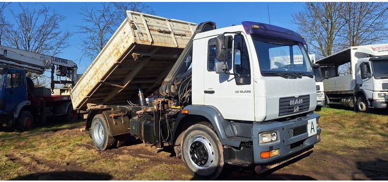 MAN TGM 18.220 4x2 3.S-Kipper mit Kran - Kipper, Autokran: das Bild 4 MAN TGM 18.220 4x2 3.S-Kipper mit Kran - Kipper, Autokran: das Bild 4