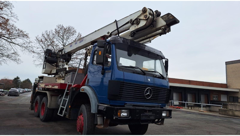 Mercedes-Benz 2629 AK Motorwagen mit Kran 6x6 - Autokran: das Bild 1 Mercedes-Benz 2629 AK Motorwagen mit Kran 6x6 - Autokran: das Bild 1