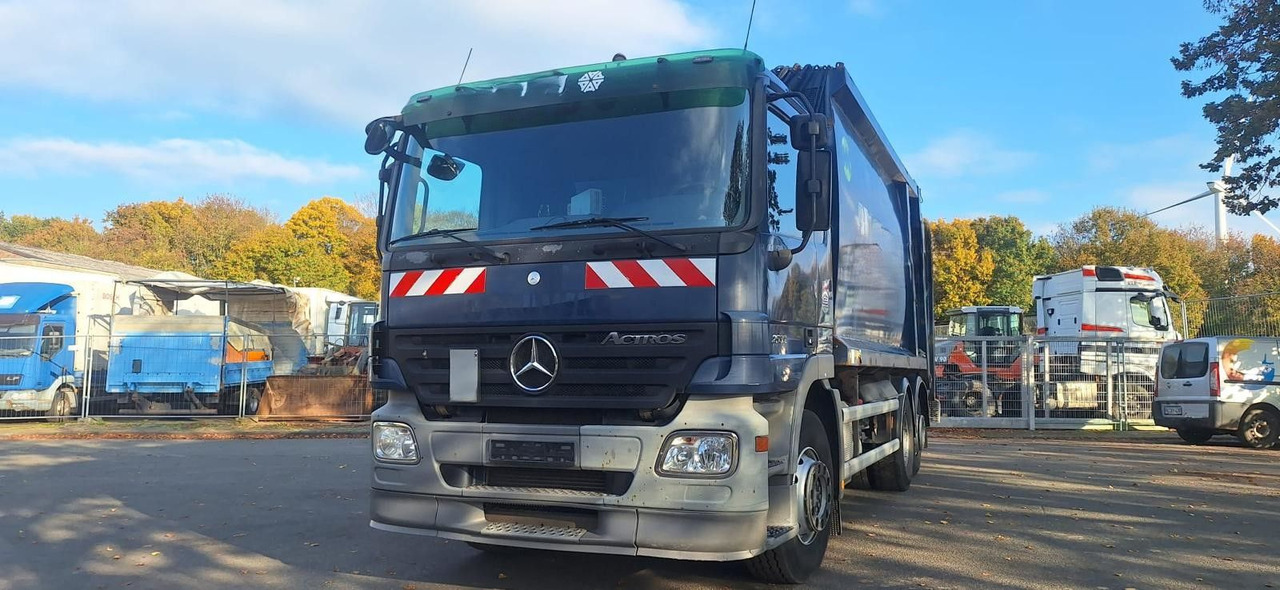 Mercedes-Benz 2632 Müllwgen 6x2 M.Haus E5 Blatt/Luft - Müllwagen: das Bild 1 Mercedes-Benz 2632 Müllwgen 6x2 M.Haus E5 Blatt/Luft - Müllwagen: das Bild 1