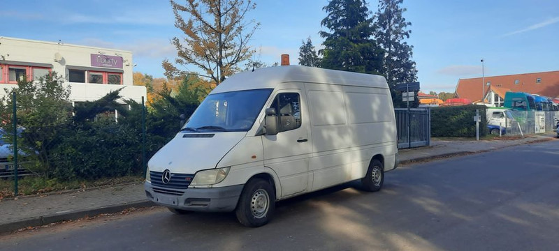 Mercedes-Benz 300-serie 311 Lang Hoch German Truck - Kastenwagen: das Bild 2 Mercedes-Benz 300-serie 311 Lang Hoch German Truck - Kastenwagen: das Bild 2