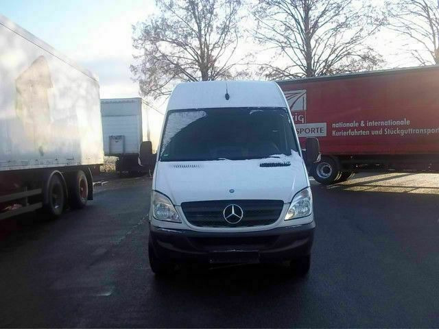Mercedes-Benz 300-serie 311 Maxi Lang Hoch German Truck - Kastenwagen: das Bild 1 Mercedes-Benz 300-serie 311 Maxi Lang Hoch German Truck - Kastenwagen: das Bild 1
