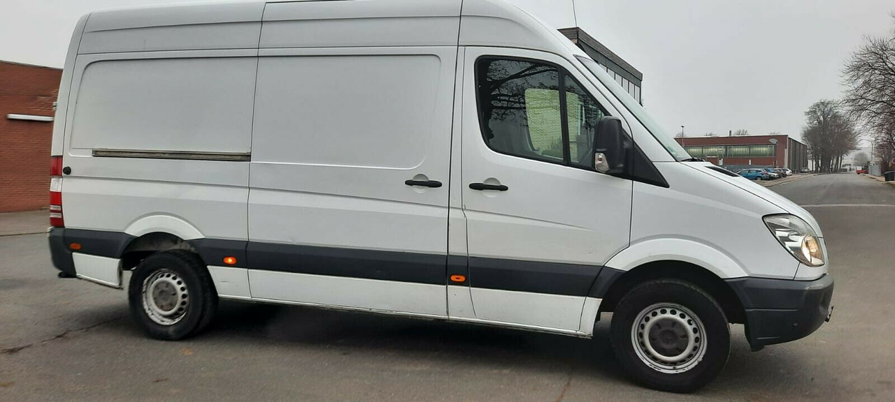 Mercedes-Benz 313 Kstenwagen - Kastenwagen: das Bild 3 Mercedes-Benz 313 Kstenwagen - Kastenwagen: das Bild 3