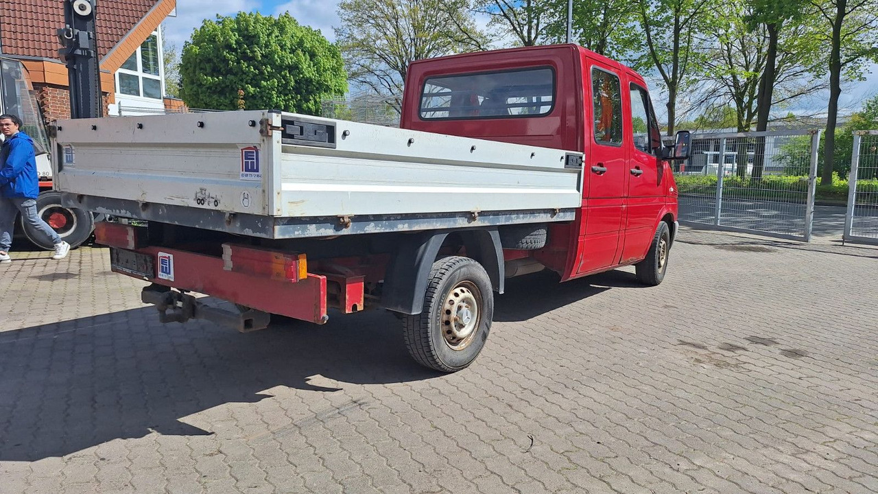Mercedes-Benz 313 Pritsche Doppelkabine - Pritsche Transporter, Transporter mit Doppelkabine: das Bild 4 Mercedes-Benz 313 Pritsche Doppelkabine - Pritsche Transporter, Transporter mit Doppelkabine: das Bild 4
