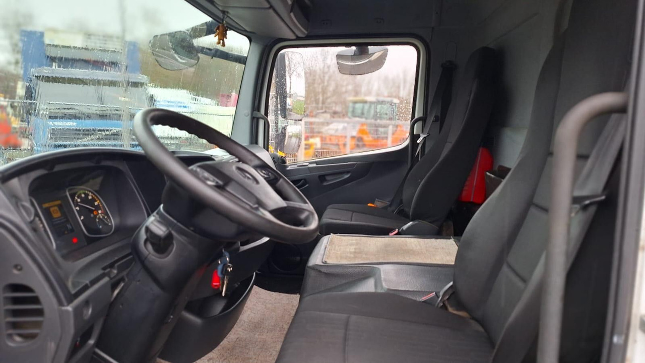 Mercedes-Benz 816 Atego 4x2 Plane Spriegel Klima - Planen Transporter: das Bild 2 Mercedes-Benz 816 Atego 4x2 Plane Spriegel Klima - Planen Transporter: das Bild 2
