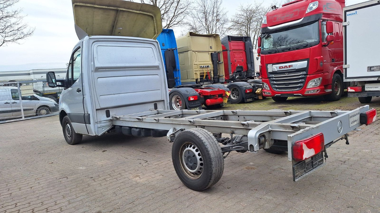 Mercedes-Benz Fahrgestell 316 - Fahrgestell LKW: das Bild 5 Mercedes-Benz Fahrgestell 316 - Fahrgestell LKW: das Bild 5