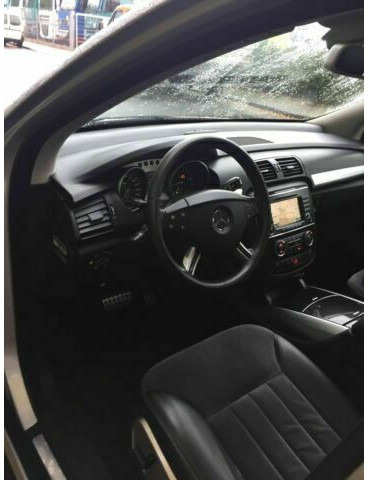 Mercedes-Benz R-Klasse 320 CDI L 4Matic 7G-TRONIC DPF AMG-Paket - Schrägheck: das Bild 3 Mercedes-Benz R-Klasse 320 CDI L 4Matic 7G-TRONIC DPF AMG-Paket - Schrägheck: das Bild 3