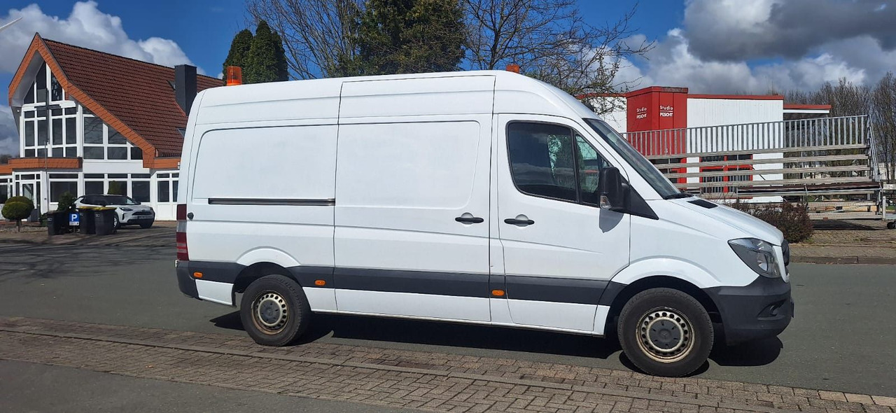 Mercedes-Benz Sprinter II Kasten 216CDI Lang/Hoch - Kleintransporter: das Bild 2 Mercedes-Benz Sprinter II Kasten 216CDI Lang/Hoch - Kleintransporter: das Bild 2