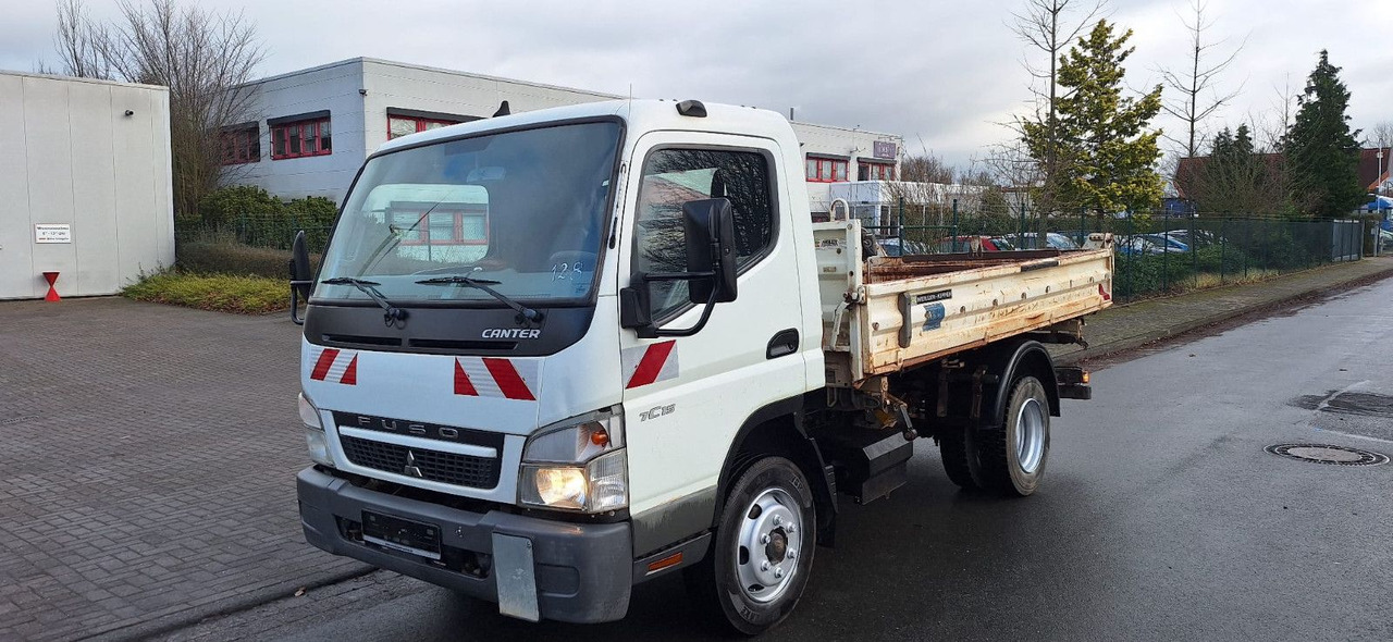 Mitsubishi Canter Kipper 2 Achser - Kipper Transporter: das Bild 1 Mitsubishi Canter Kipper 2 Achser - Kipper Transporter: das Bild 1