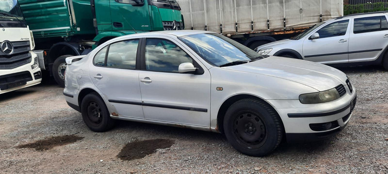 SEAT Toledo Signo 1,8 20V Autom - PKW: das Bild 1 SEAT Toledo Signo 1,8 20V Autom - PKW: das Bild 1