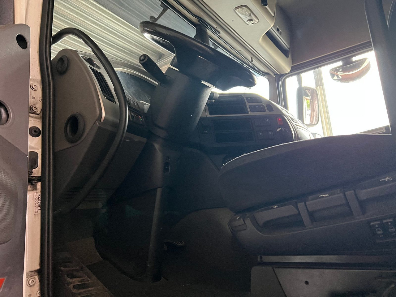DAF 106.460PS SC SZM - Sattelzugmaschine: das Bild 5 DAF 106.460PS SC SZM - Sattelzugmaschine: das Bild 5