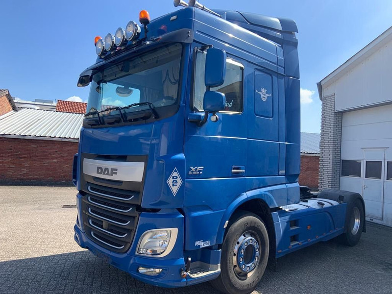 DAF XF 106.440PS SC SZM Top zustand 1-Hand - Sattelzugmaschine: das Bild 1 DAF XF 106.440PS SC SZM Top zustand 1-Hand - Sattelzugmaschine: das Bild 1