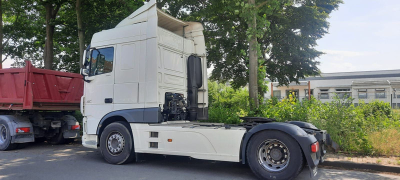 DAF XF106-460PS 1-Hand - Sattelzugmaschine: das Bild 3 DAF XF106-460PS 1-Hand - Sattelzugmaschine: das Bild 3