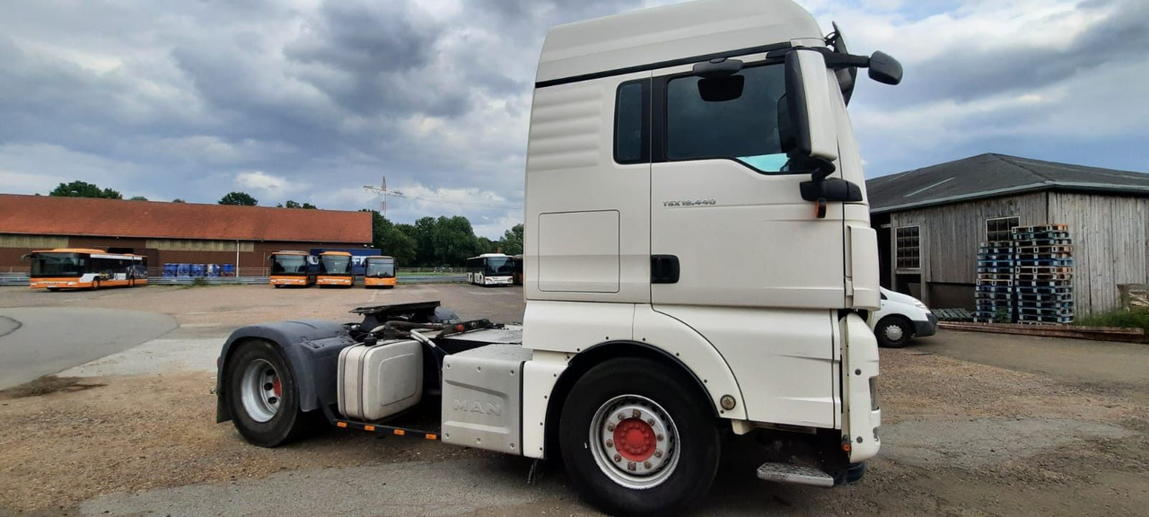 MAN TGX 18.440PS Kipperhyd. 1-Hand - Sattelzugmaschine: das Bild 4 MAN TGX 18.440PS Kipperhyd. 1-Hand - Sattelzugmaschine: das Bild 4
