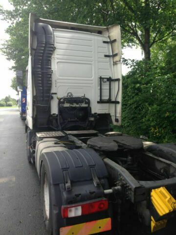 Volvo FH 440 G.Haus-Hochdach Euro:4 German Truck - Sattelzugmaschine: das Bild 4 Volvo FH 440 G.Haus-Hochdach Euro:4 German Truck - Sattelzugmaschine: das Bild 4