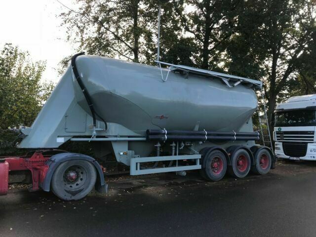Spitzer SF 2734/2P Zement/Silo - Tankauflieger: das Bild 1 Spitzer SF 2734/2P Zement/Silo - Tankauflieger: das Bild 1
