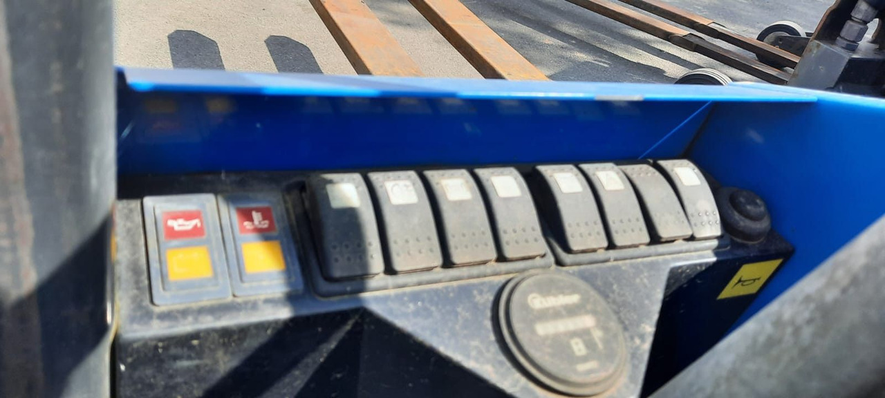 Terberg TKL M1-3 Mitnahmestapler - Dieselstapler: das Bild 5 Terberg TKL M1-3 Mitnahmestapler - Dieselstapler: das Bild 5