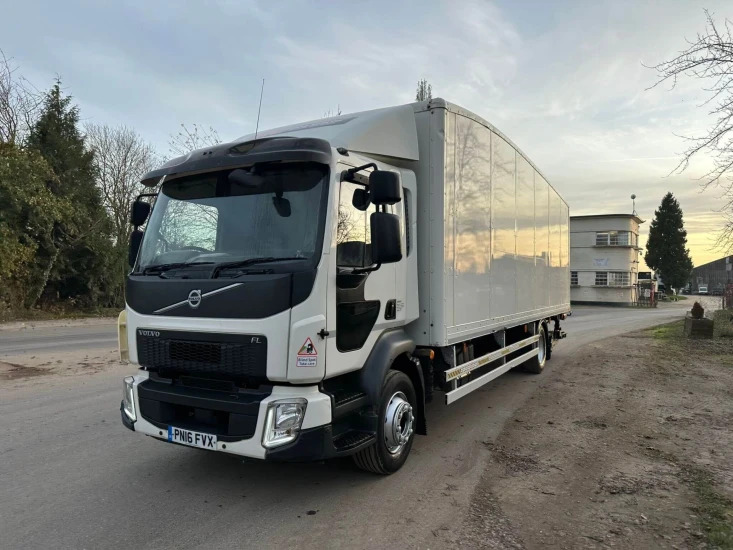 2016 Volvo FL210 Rigid Truck FVX FL - Koffer LKW: das Bild 1 2016 Volvo FL210 Rigid Truck FVX FL - Koffer LKW: das Bild 1