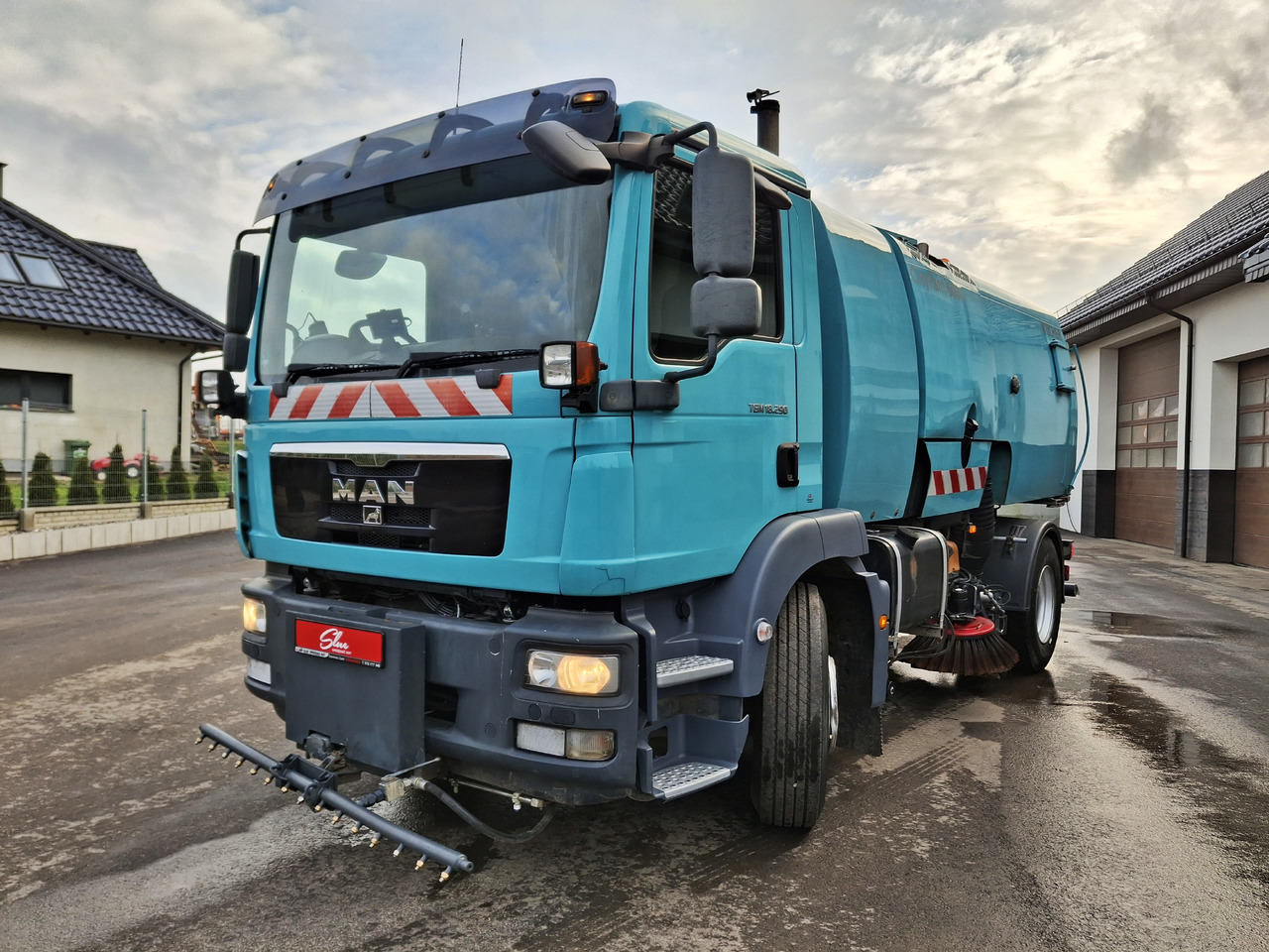 MAN 18.290 Zamiatarka Kehrmaschine BUCHER PM10 L/R Karcher - Kehrmaschine: das Bild 2 MAN 18.290 Zamiatarka Kehrmaschine BUCHER PM10 L/R Karcher - Kehrmaschine: das Bild 2