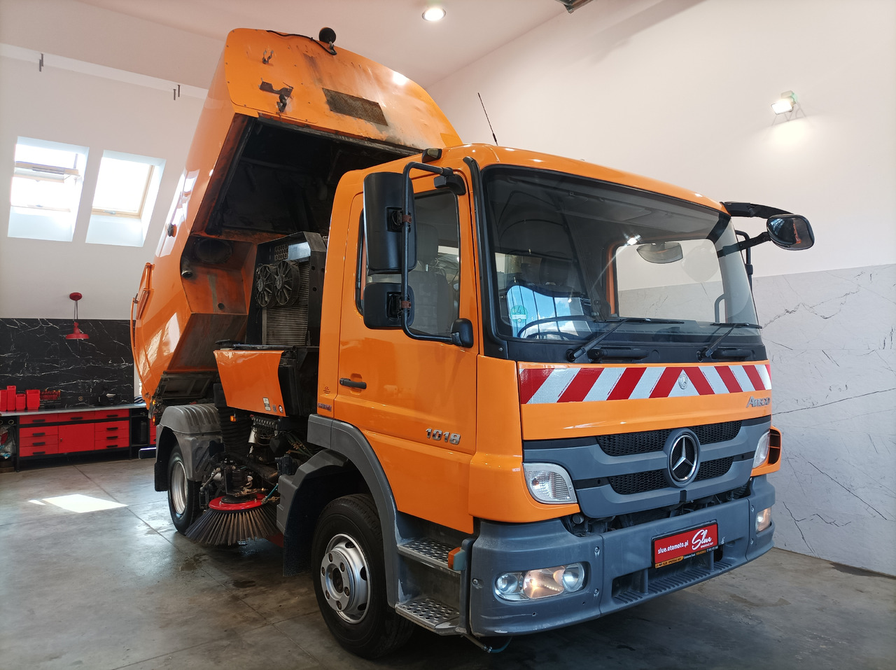 MERCEDES-BENZ Atego 1018 Zamiatarka Kehrmaschine BUCHER Szczotki L/R PM10 2 Silniki 2012r – Leasing MERCEDES-BENZ Atego 1018 Zamiatarka Kehrmaschine BUCHER Szczotki L/R PM10 2 Silniki 2012r: das Bild 6