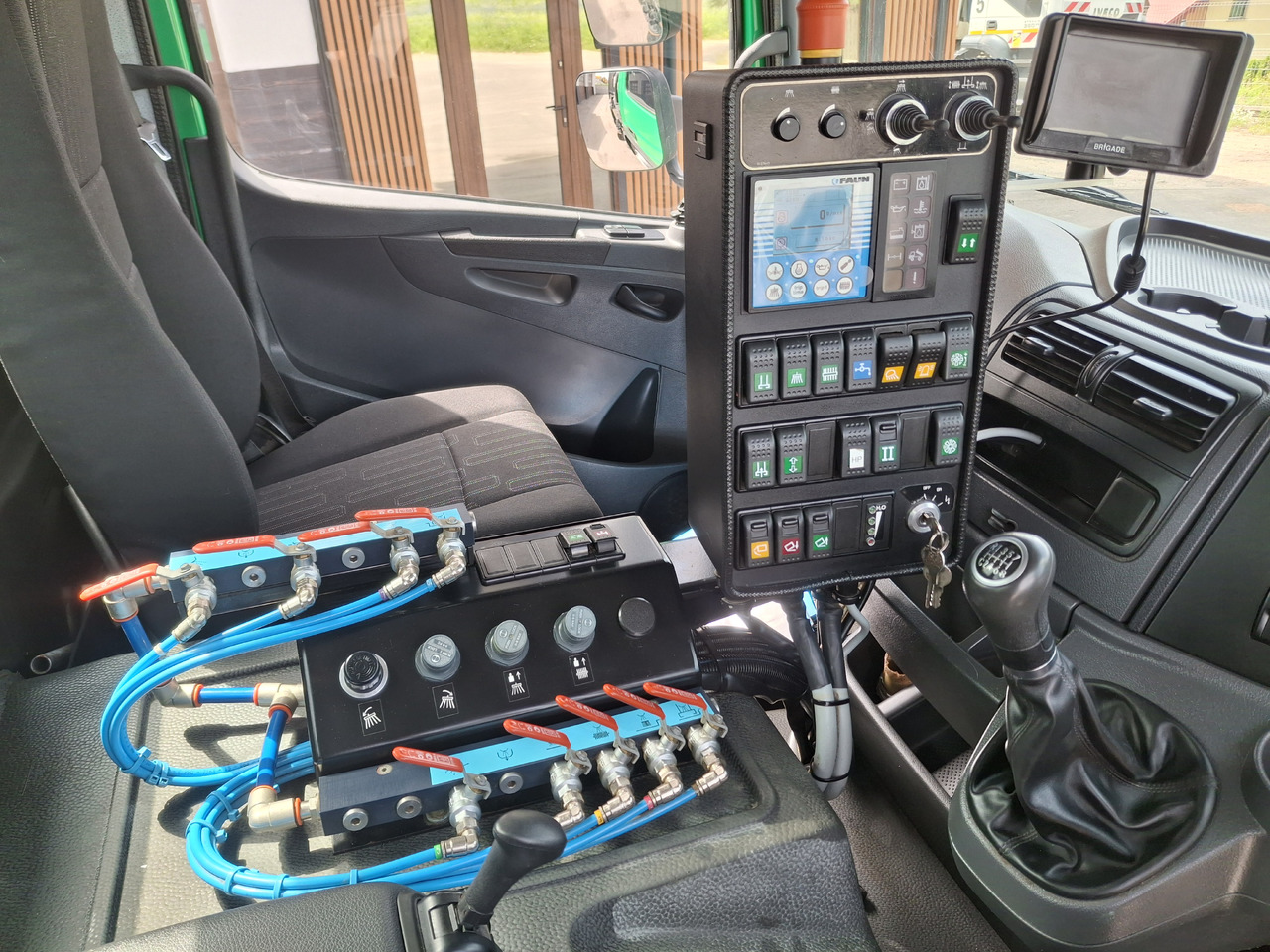 Kehrmaschine MERCEDES-BENZ Atego 1523 Zamiatarka Kehrmaschine Schmidt SK600 Karcher 2 Motoren Euro 6 PM10 Rura Do Liści: das Bild 29