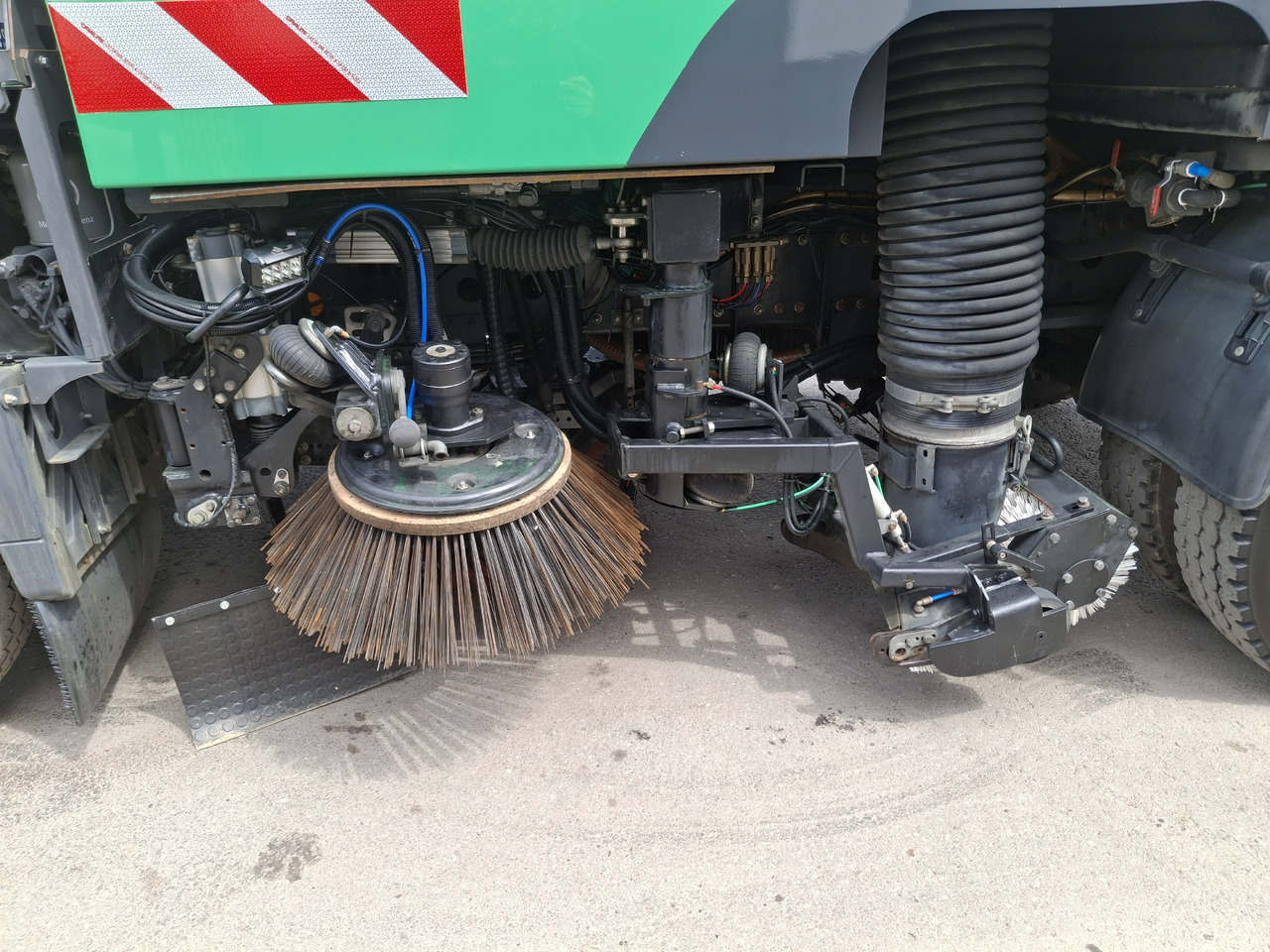 Kehrmaschine MERCEDES-BENZ Atego 1523 Zamiatarka Kehrmaschine Schmidt SK600 Karcher 2 Motoren Euro 6 PM10 Rura Do Liści: das Bild 10