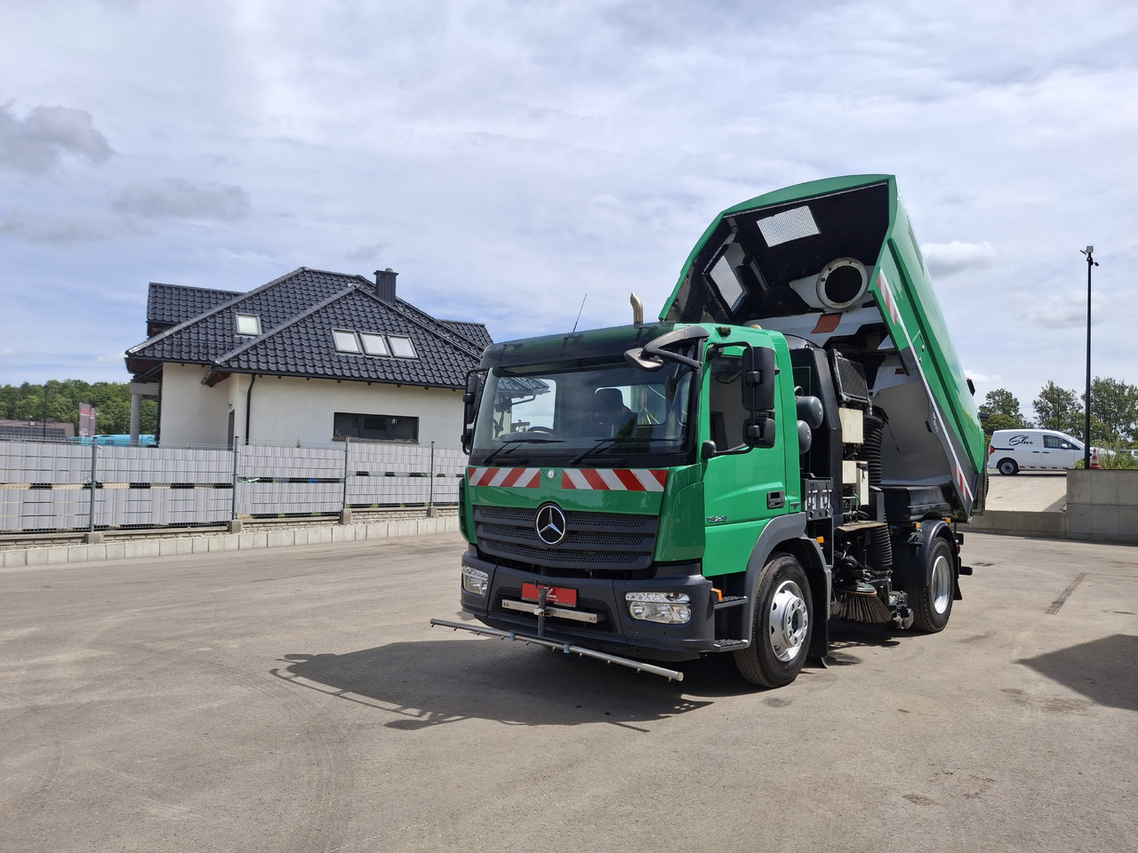 Kehrmaschine MERCEDES-BENZ Atego 1523 Zamiatarka Kehrmaschine Schmidt SK600 Karcher 2 Motoren Euro 6 PM10 Rura Do Liści: das Bild 8