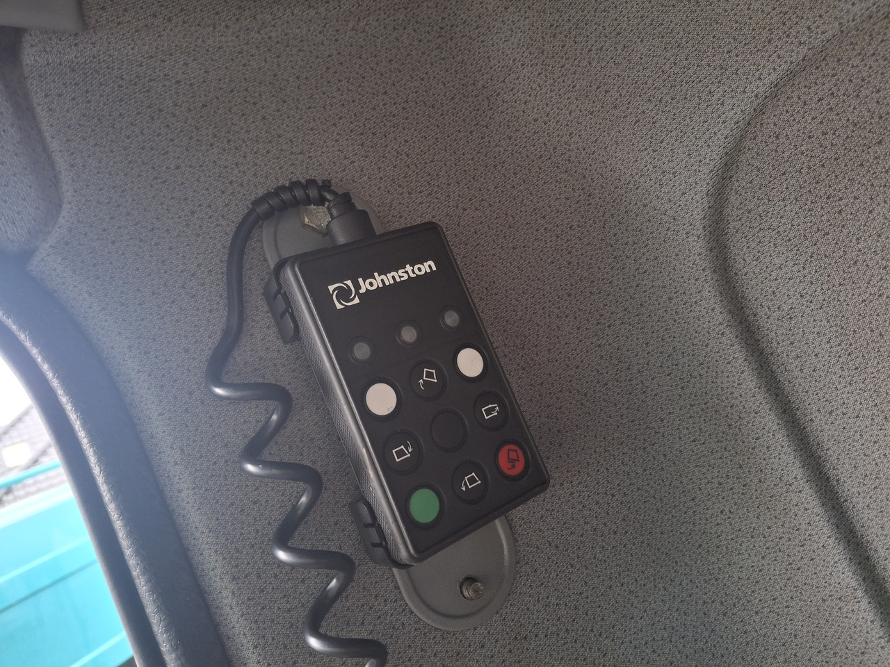 Kehrmaschine MERCEDES-BENZ Axor 1829 Zamiatarka Kehrmaschine Johnston 2 Motoren Karcher L/R: das Bild 35 Kehrmaschine MERCEDES-BENZ Axor 1829 Zamiatarka Kehrmaschine Johnston 2 Motoren Karcher L/R: das Bild 35