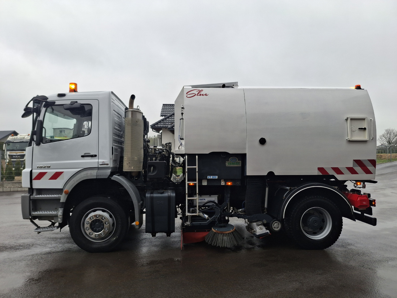 Kehrmaschine MERCEDES-BENZ Axor 1829 Zamiatarka Kehrmaschine Johnston 2 Motoren Karcher L/R: das Bild 13 Kehrmaschine MERCEDES-BENZ Axor 1829 Zamiatarka Kehrmaschine Johnston 2 Motoren Karcher L/R: das Bild 13